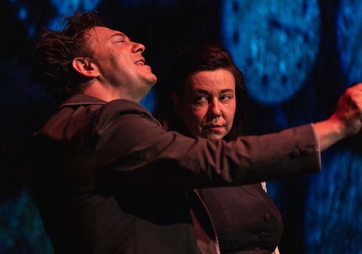 Отказано извођење представе „Госпођа Ајнштајн“