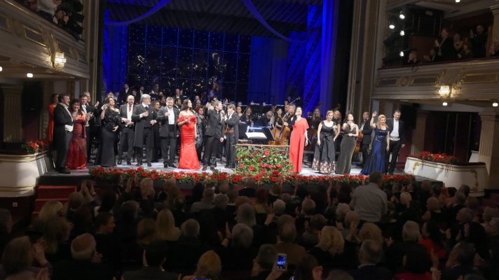 На Великој сцени одржан традиционални новогодишњи Гала концерт