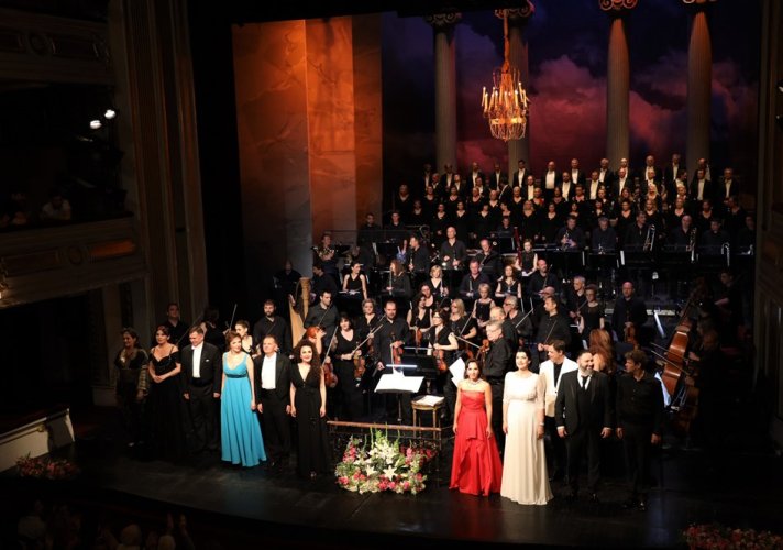 Tradicionalnim svečanim operskim Gala koncertom završena 150. sezona Narodnog pozorišta u Beogradu
