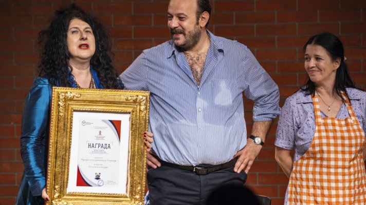 Уручена Награда публике „Балканском шпијуну“ за најбољу представу на Фестивалу „Театар у једном дејству“ у Младеновцу