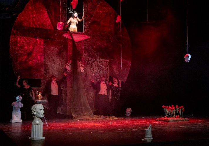 Државни камерни музички театар „Опера Санкт Петербурга“ гостовао 13. и 14. новембра на Великој сцени са опером Бенџамина Бритна „Насиље над Лукрецијом“