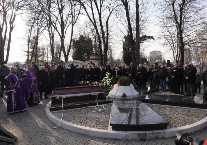 Prvak Drame Narodnog pozorišta u Beogradu Boris Komnenić sahranjen u Aleji zaslužnih građana na Novom groblju u Beogradu