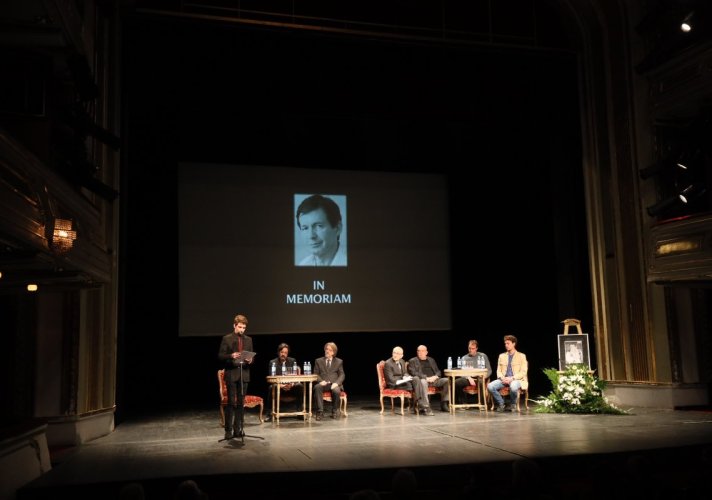 Na Velikoj sceni održana komemoracija povodom smrti glumca Narodnog pozorišta u Beogradu Radovana Miljanića (1952-2021)